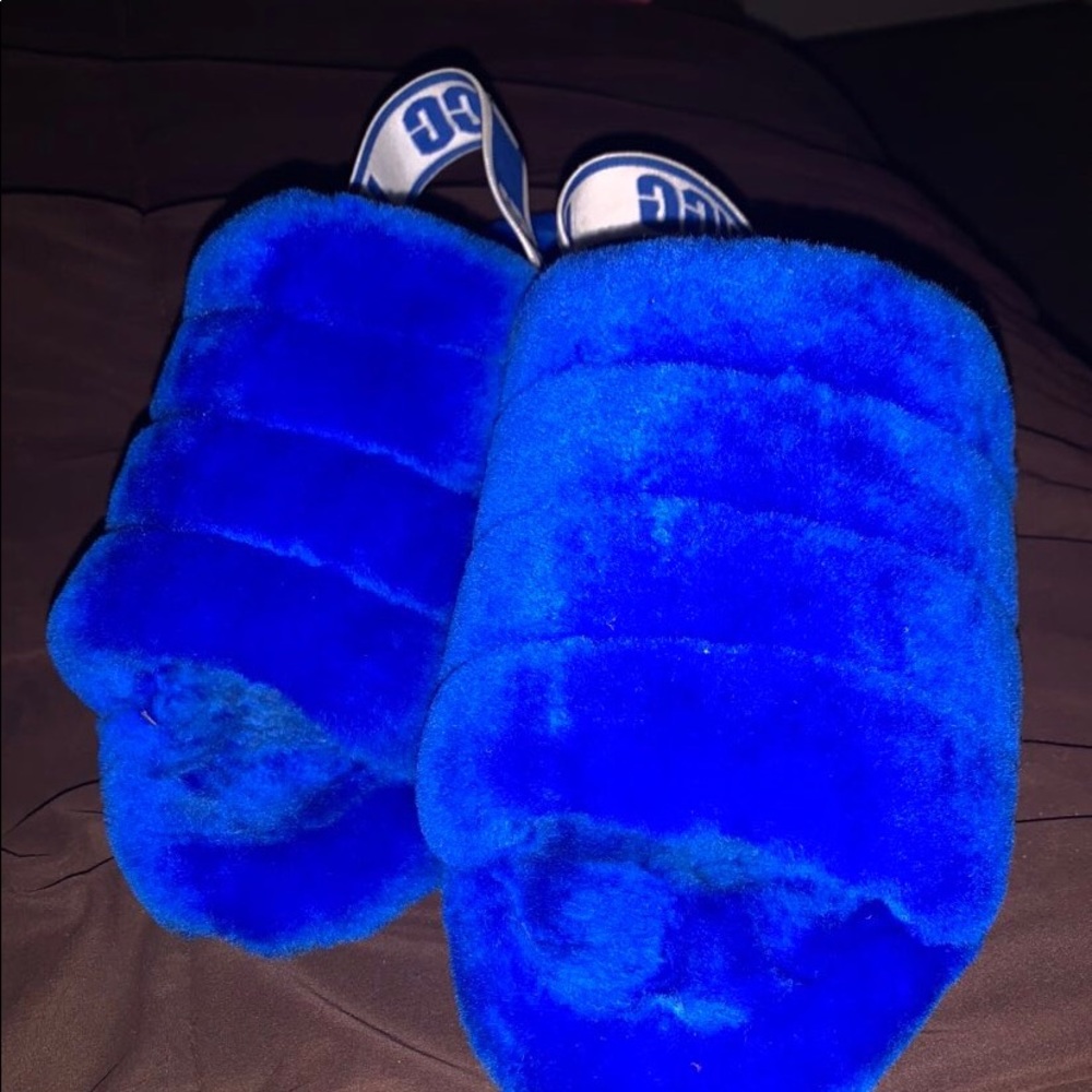 UGGS